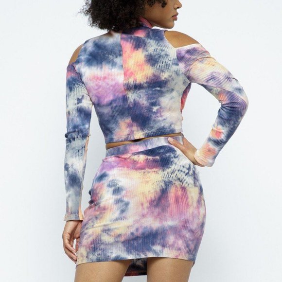 Woman’s Tie Dye Open Shoulder Long Sleeve Top And Matching Skirt W Ruching NWT - Picture 6 of 6
